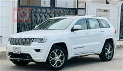 جیپ گراند شیرۆکی